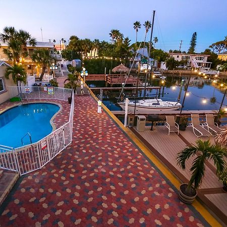 Bay Palms Waterfront Resort - Hotel And Marina St. Pete Beach Bagian luar foto