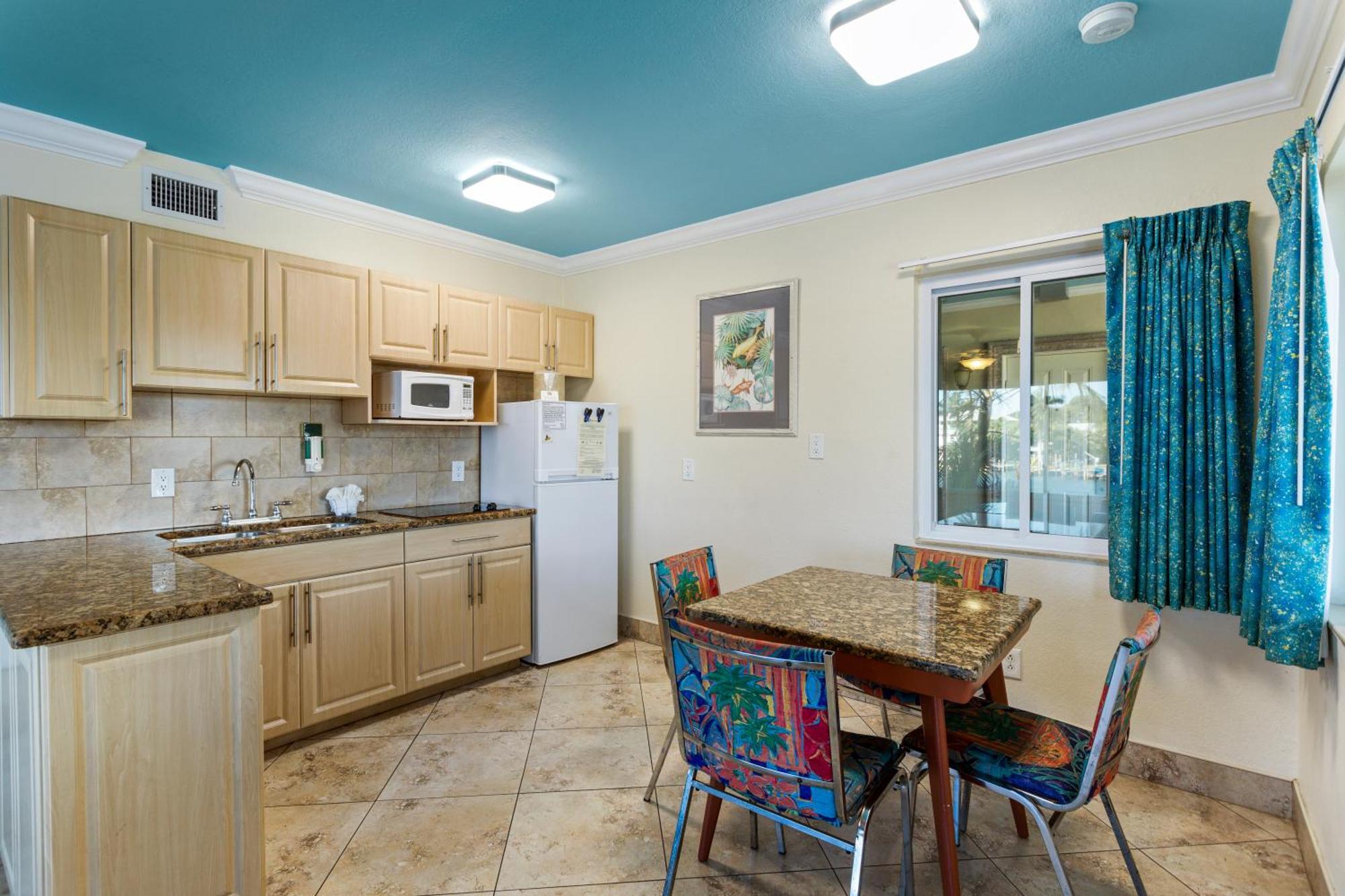 Bay Palms Waterfront Resort - Hotel And Marina St. Pete Beach Ruang foto
