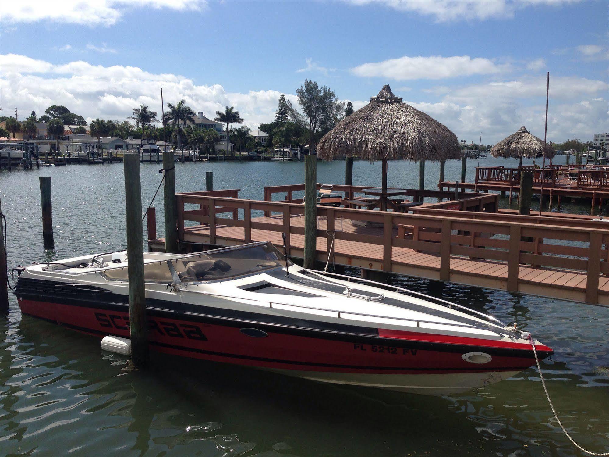 Bay Palms Waterfront Resort - Hotel And Marina St. Pete Beach Bagian luar foto