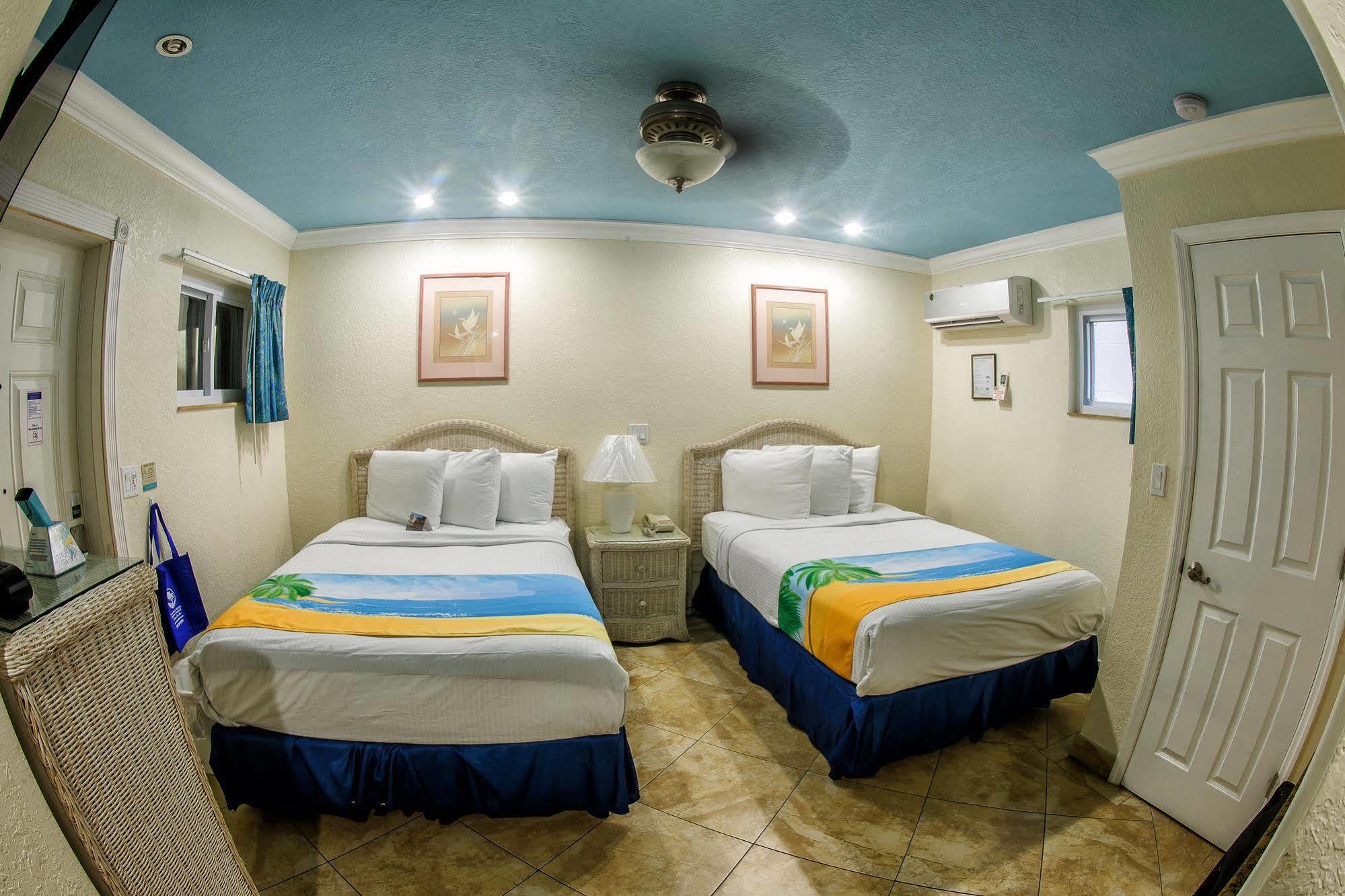 Bay Palms Waterfront Resort - Hotel And Marina St. Pete Beach Bagian luar foto